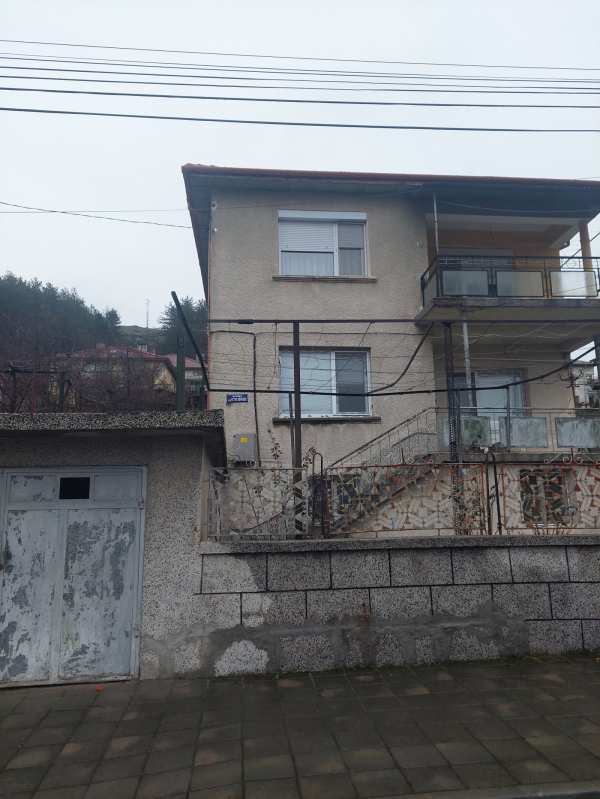 Продава етаж от къща, гр. крумовград, област кърджали