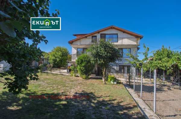 Продава  къща с. Близнаци, област Варна
      154 кв.м