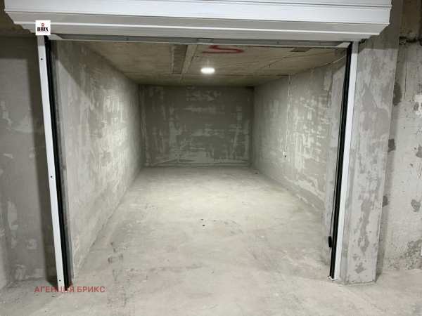 Продава гараж, паркомясто, гр. русе, център