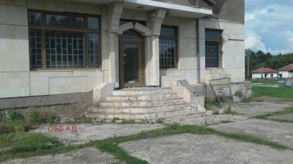 Продава офис, гр. брусарци, област монтана