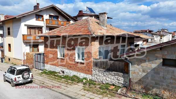Продава къща, гр. банско, област благоевград