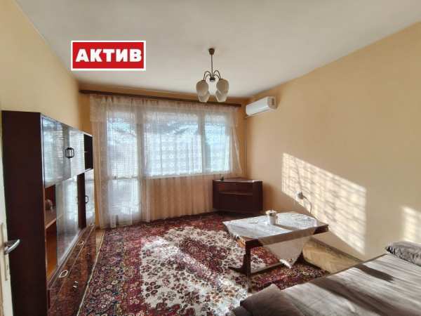 Продава 2-стаен, гр. търговище, център