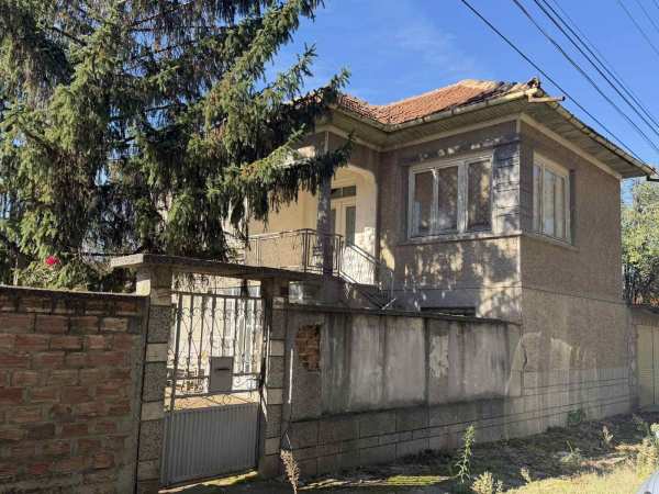 Продава къща, с. поликраище, област велико търново