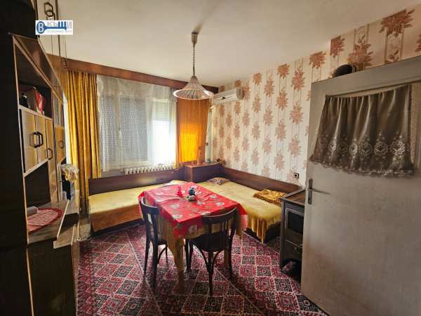Продава 3-стаен, гр. велико търново, акация