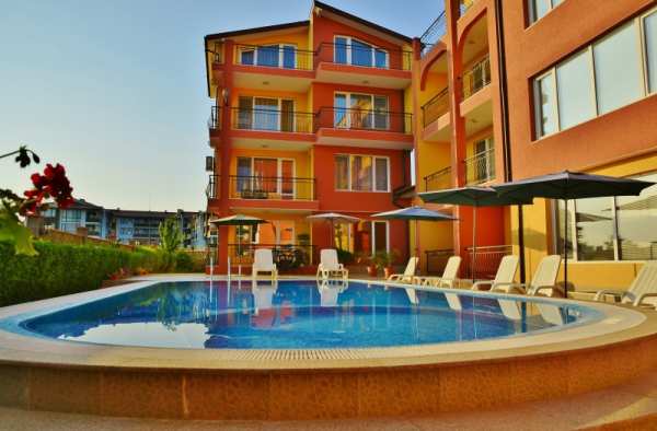 Продава  гараж, паркомясто гр. Несебър, област Бургас
      12 кв.м