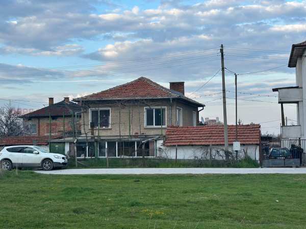 Продава къща, с. куртово конаре, област пловдив