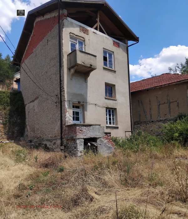 Продава къща, гр. бобошево, област кюстендил