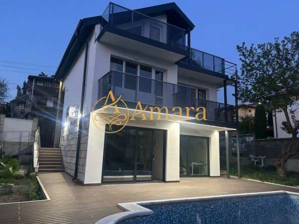 Продава  къща к.к. Албена, област Добрич
      110 кв.м