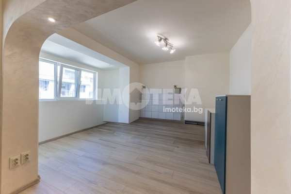Продава 1-стаен, гр. варна, зимно кино тракия
