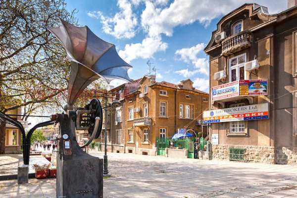 Продава етаж от къща, гр. бургас, център