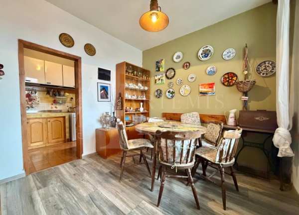 Продава 4-стаен, гр. ботевград, област софия област