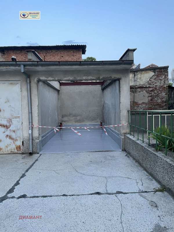 Продава гараж, паркомясто, гр. русе, център
