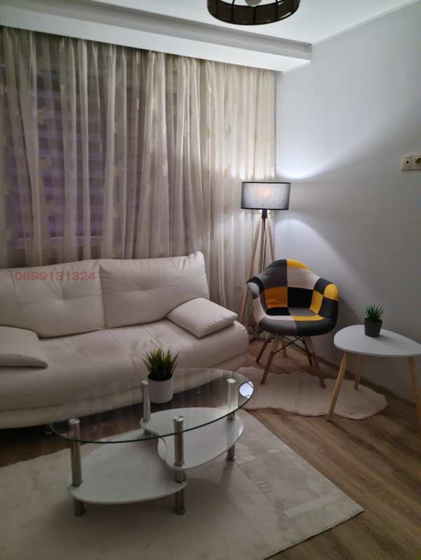 Продава къща, гр. ловеч, широк център