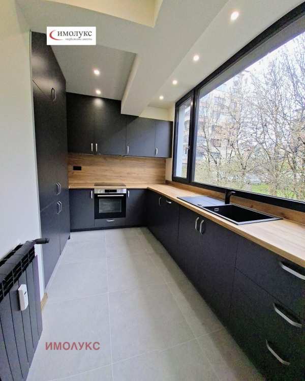 Продава 4-стаен, гр. софия, лозенец