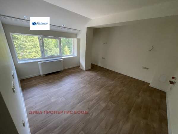 Продава  1-стаен к.к. Боровец, област София
      43 кв.м