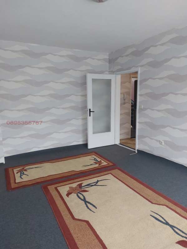 Продава 1-стаен, гр. добрич, христо ботев