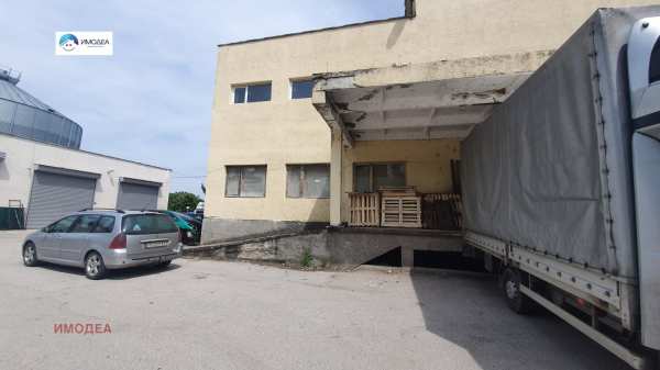 Продава пром. помещение, гр. павликени, област велико търново