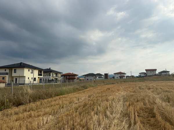 Продава парцел, гр. божурище, област софия област