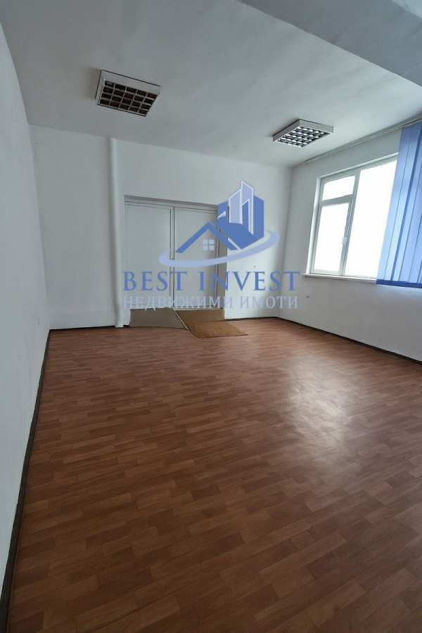Продава склад, гр. благоевград, широк център