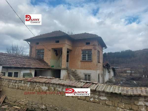 Продава къща, с. михалци, област велико търново