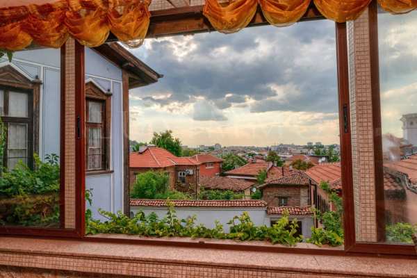 Продава хотел, гр. пловдив, старият град