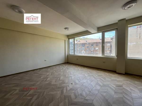 Продава офис, гр. габрово, център