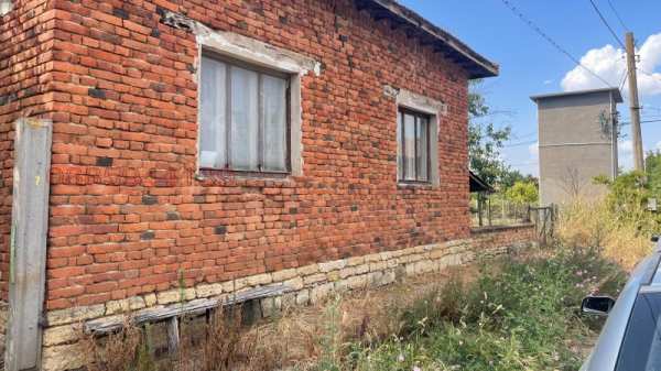 Продава 3-стаен, с. искър, област плевен