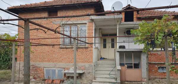 Продава къща, с. веселиново, област ямбол