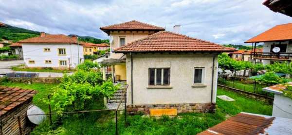 Продава къща, с. лесидрен, област ловеч