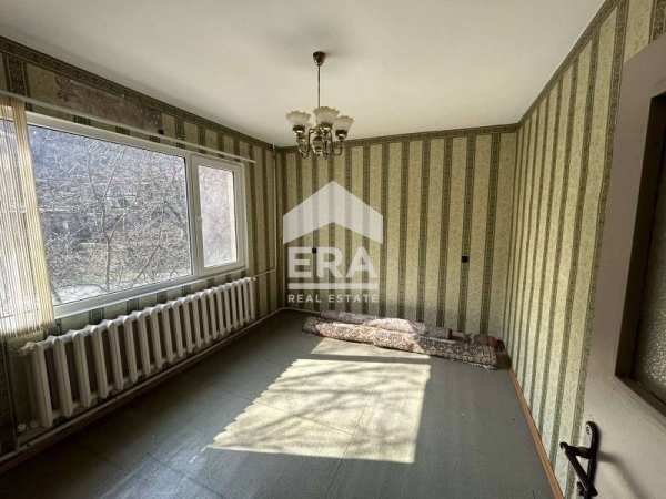Продава етаж от къща, гр. хасково, хисаря