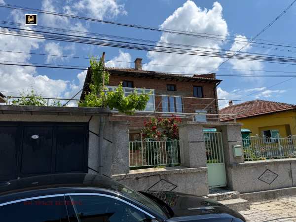 Продава къща, гр. панагюрище, област пазарджик