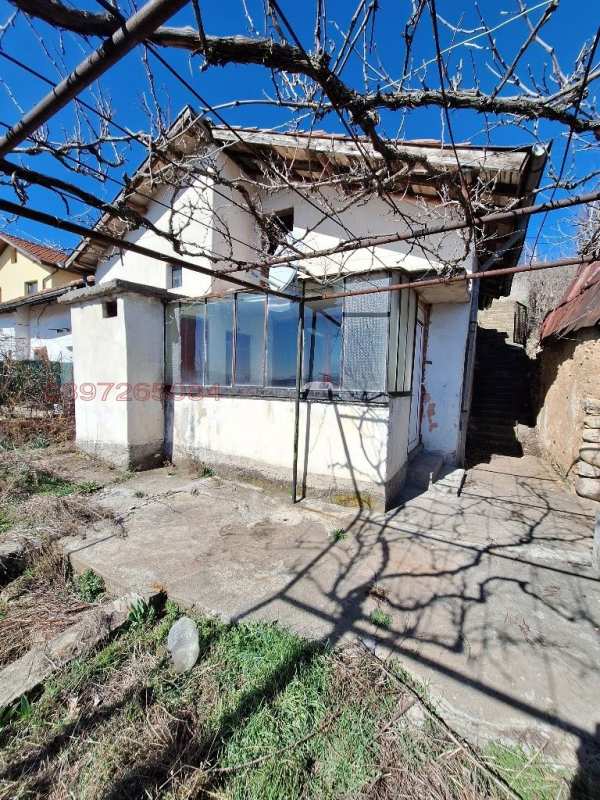Продава къща, гр. кочериново, област кюстендил