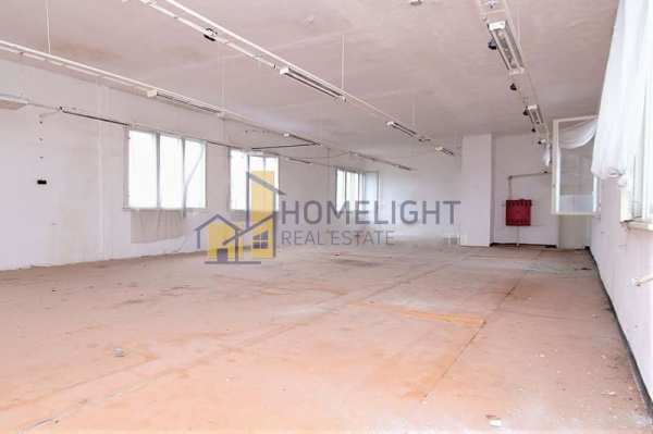 Продава склад, гр. брезник, област перник