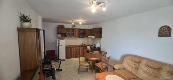 Дава под наем 2-стаен, гр. свети влас, област бургас