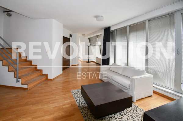 Дава под наем мезонет, гр. софия, център