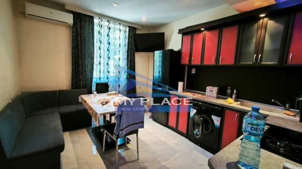 Дава под наем 3-стаен, гр. шумен, център