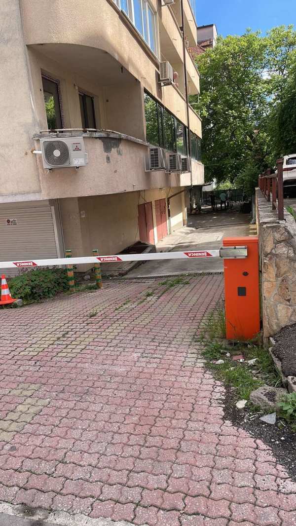 Дава под наем гараж, паркомясто, гр. софия, хладилника