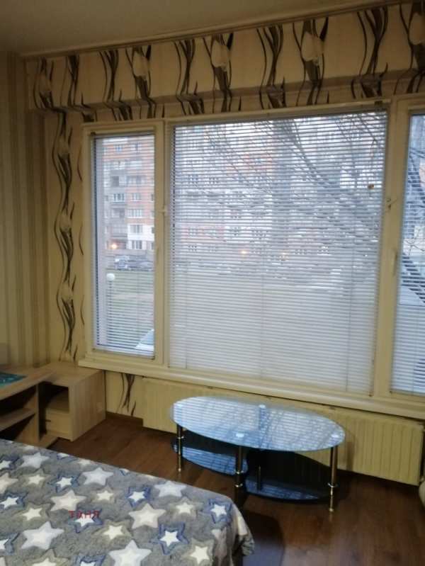 Дава под наем 1-стаен, гр. перник, изток