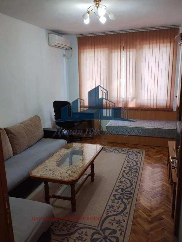 Дава под наем 3-стаен, гр. шумен, център