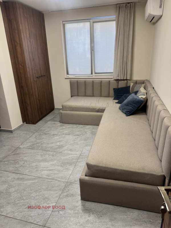 Дава под наем ателие, таван, гр. пловдив, христо смирненски