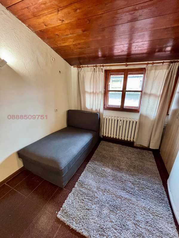 Дава под наем ателие, таван, гр. софия, яворов