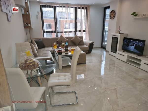 Дава под наем 2-стаен, гр. перник, ладовица