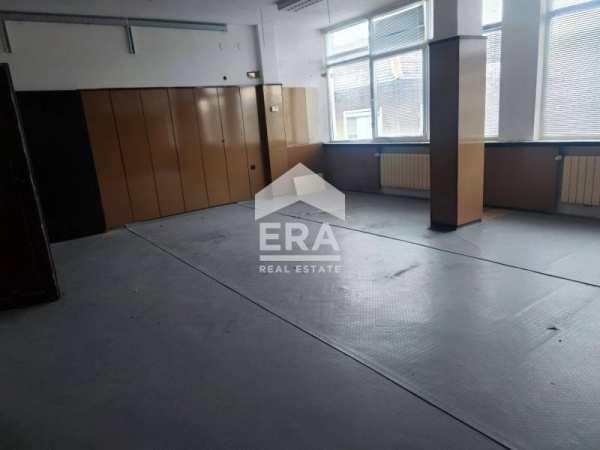 Дава под наем офис, гр. димитровград, област хасково