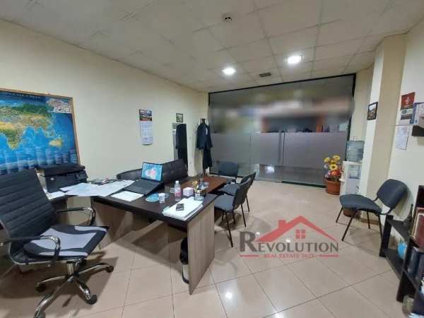 Дава под наем офис, гр. кърджали, център