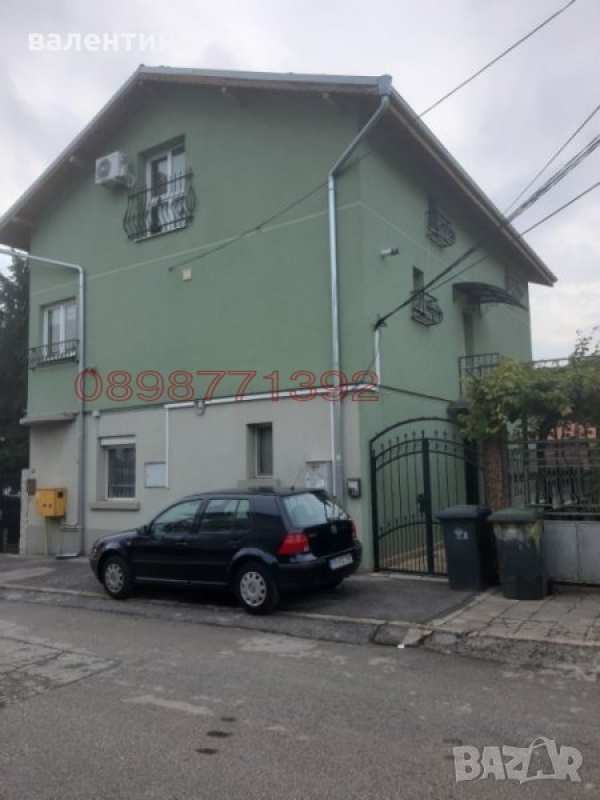 Дава под наем етаж от къща, гр. плевен, широк център