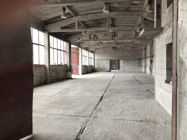 Дава под наем гараж, паркомясто, гр. правец, област софия област