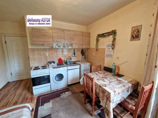 Дава под наем 1-стаен, гр. перник, изток