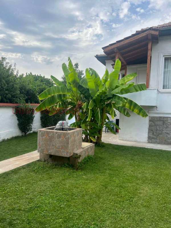 Дава под наем къща, гр. кюстендил, център