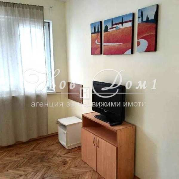 Дава под наем 2-стаен, гр. варна, винс-червен площад