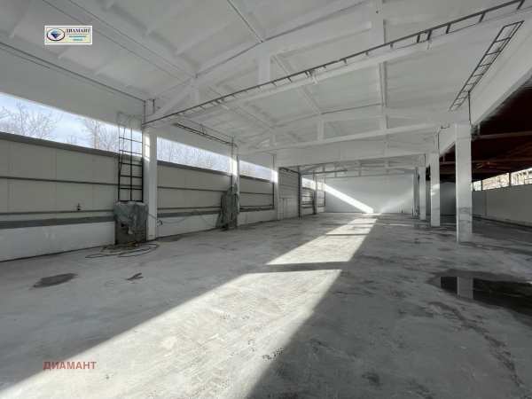 Дава под наем склад, гр. русе, здравец изток